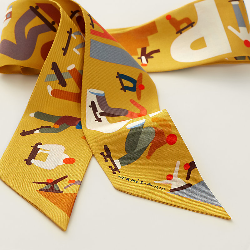 HERMES　エルメス　ツイリー フィギュア・リーブル Twilly 《フィギュア・リーブル》 - イエロー | Hermès - エルメス